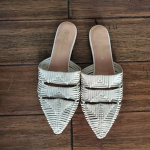Matisse size 10 off white mules